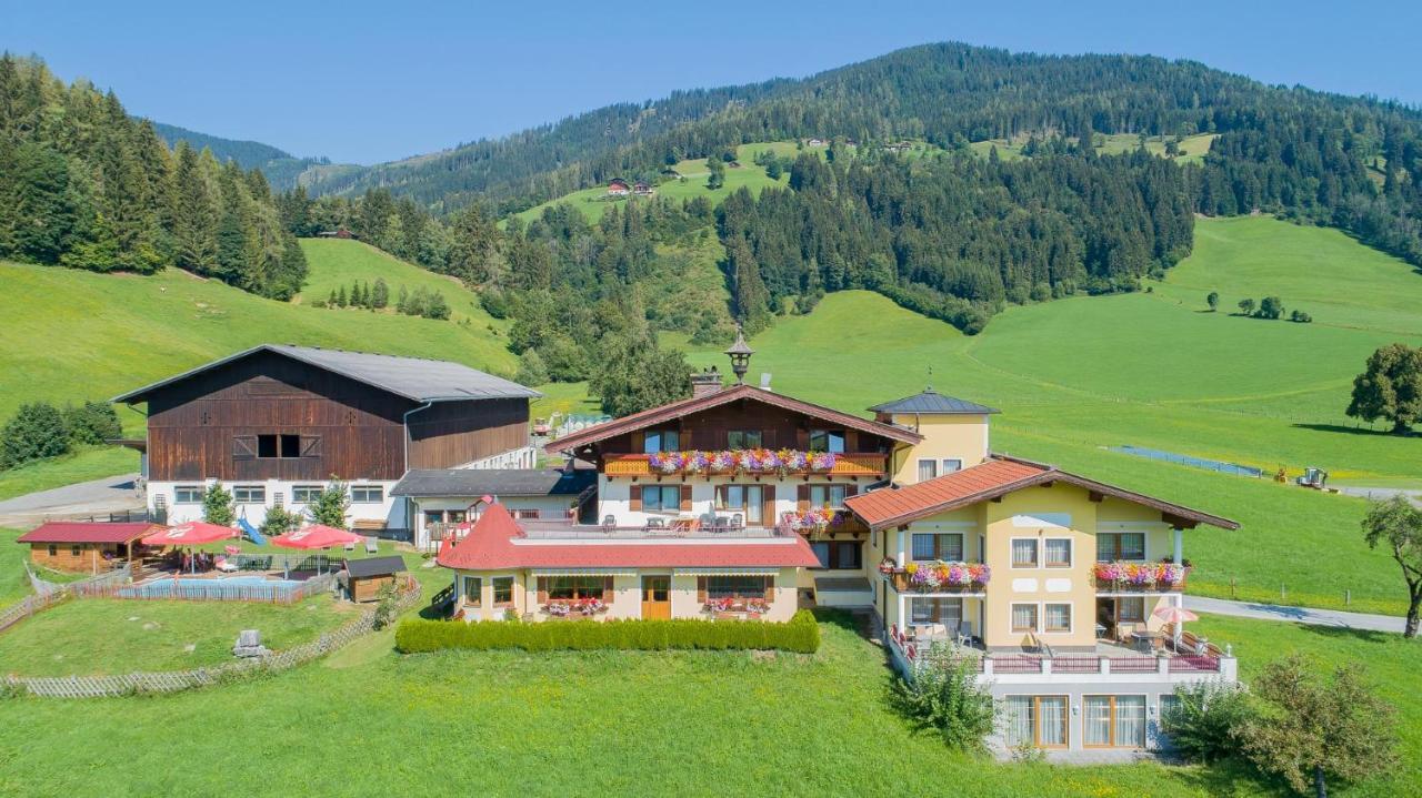 Landhotel Hinteraigengut Flachau Exterior photo